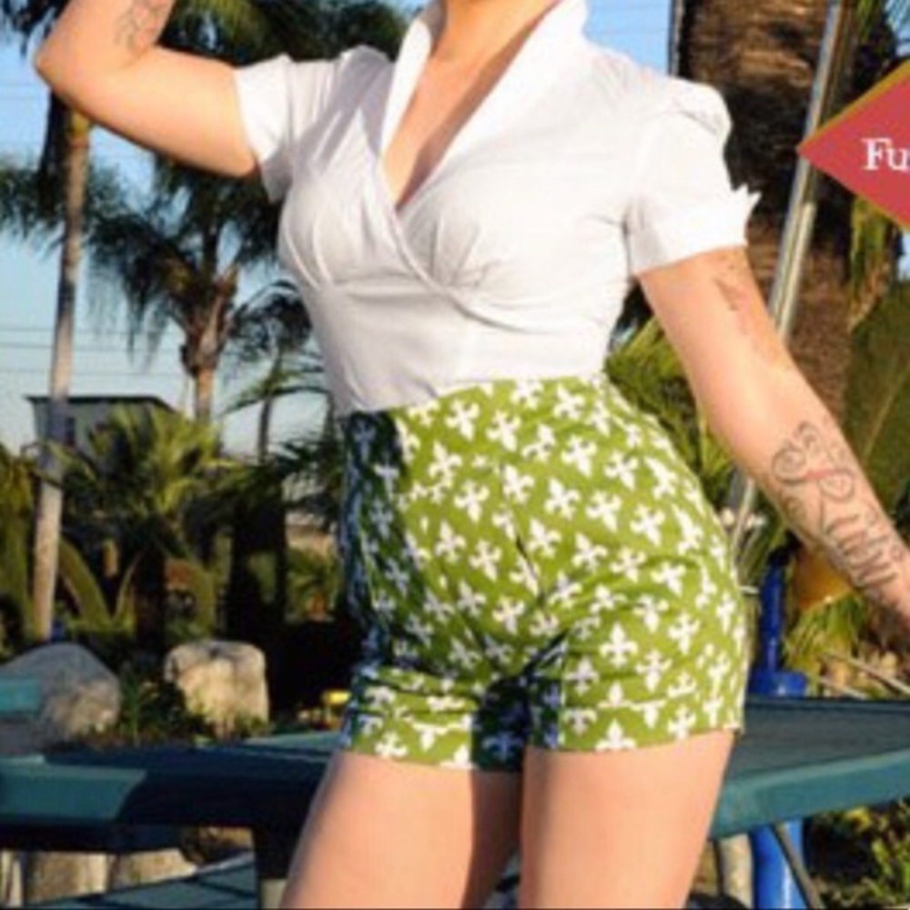 Pinup Couture SMALL Fleur de Lis Green High Waisted Shorts